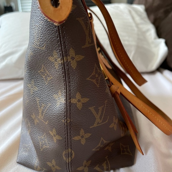 LV Lena PM - Picture 5 of 10